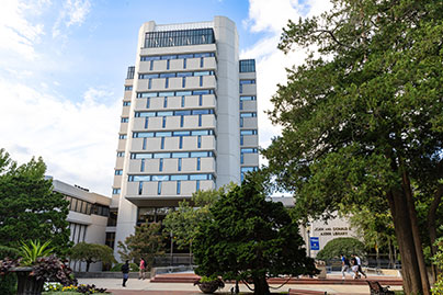 A Hofsta University building. Links to Gifts That Pay You Income income.jpg